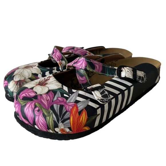 Calcio size 38 EU / 7.5 US Black & Pink Floral Stripe Clogs EUC - Picture 11 of 16